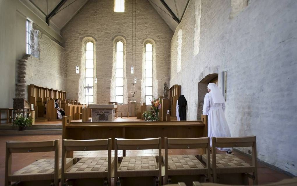 Klooster St. Marien Helfta bij Eisleben funtioneert nog steeds. Al wonen er maar een paar nonnen. De kloosterkerk is voor de helft romaans en voor de rest modern. Het benedictijner klooster werd in 1040 gesticht.
 beeld RD, Henk Visscher