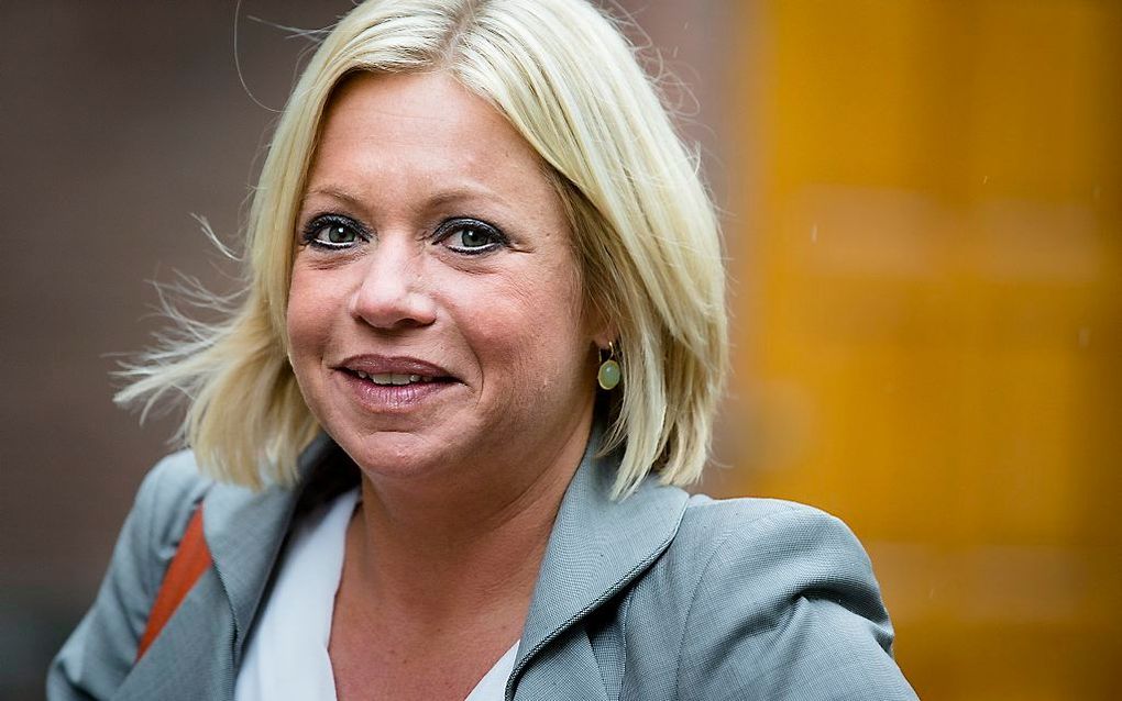 Minister Hennis deze week tijdens een demonstratie voor meer geld voor Defensie. beeld ANP