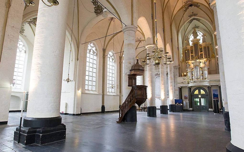 De Deventer Bergkerk met kansel en preekstoel en orgel.                        Beeld RD, Anton Dommerholt