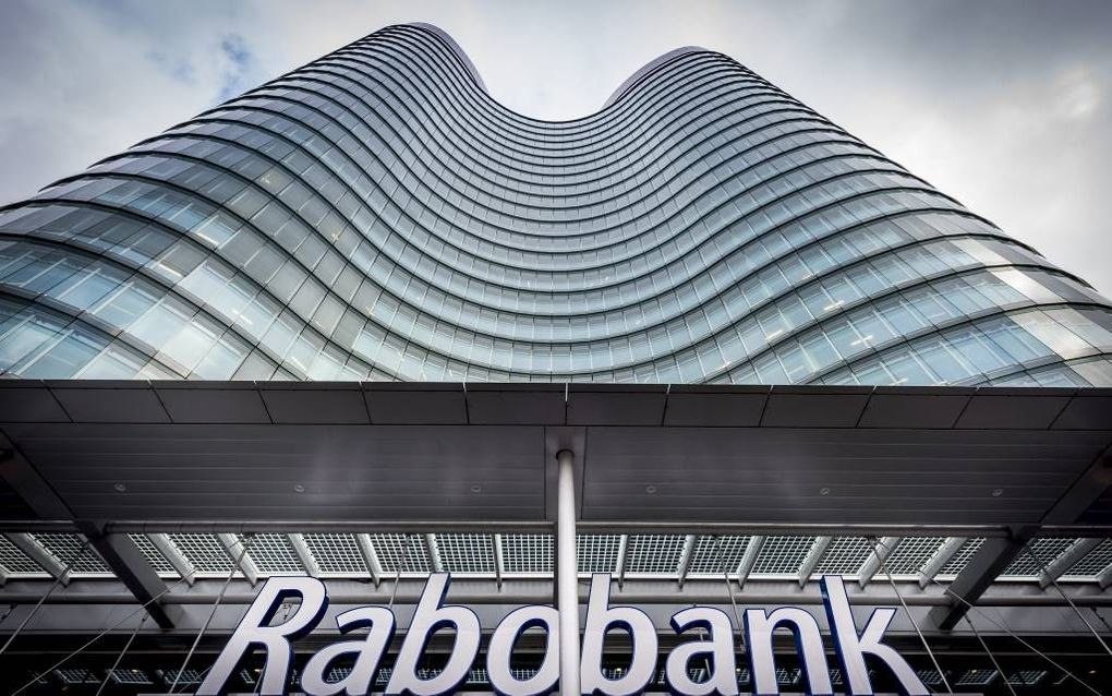 UTRECHT. Het hoofdkantoor van Rabobank Nederland in Utrecht: nu nog ten dienste van de zelfstandige lokale banken, straks het centrum van het éne financiële concern. beeld ANP