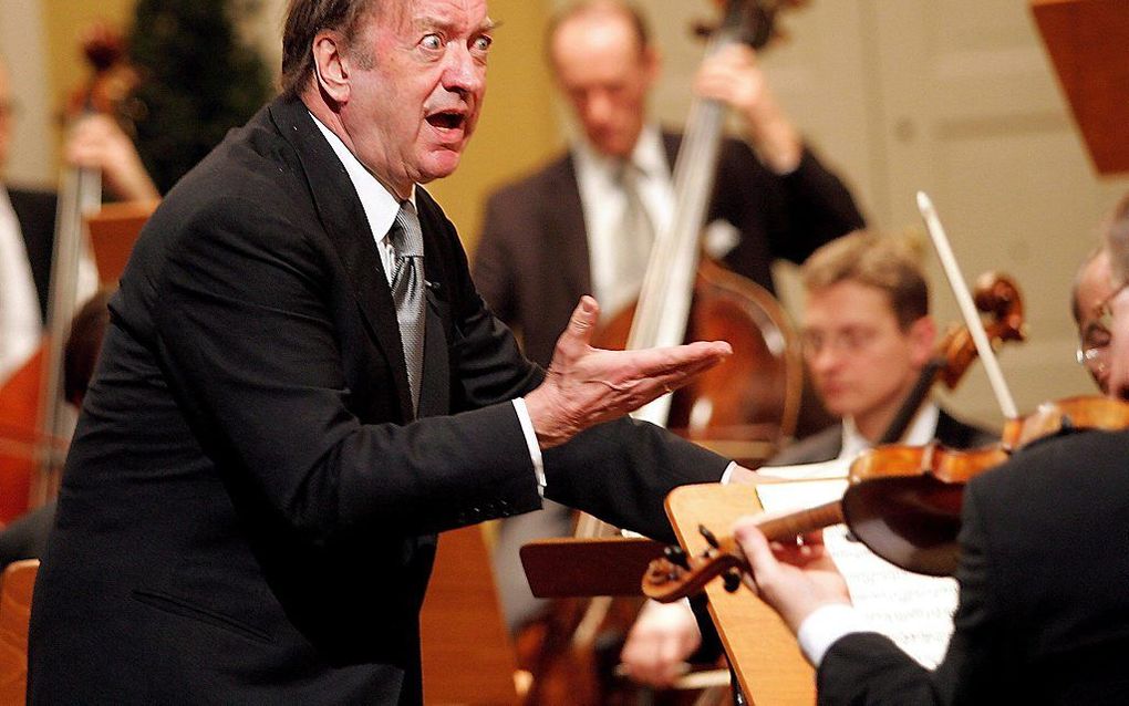 Harnoncourt tijdens een concert in Salzburg in februari 2006. Beeld ANP