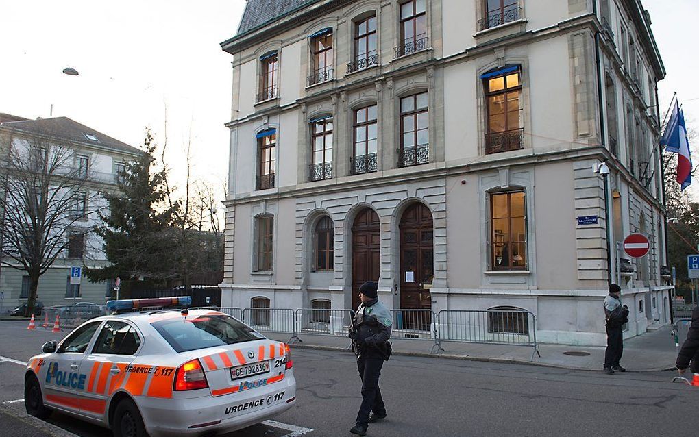 Het Franse consulaat in Geneve wordt zwaar bewaakt. Beeld AFP