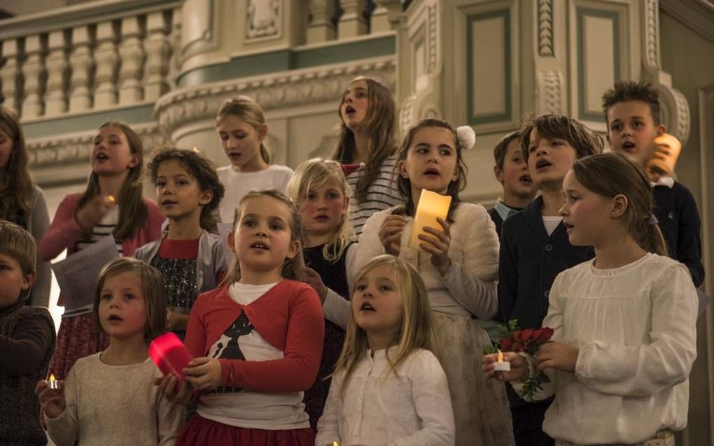 In de Französischer Dom in Berlijn werd maandagavond een Nederlandse kerstzangavond gehouden. beeld Pieter Heijboer