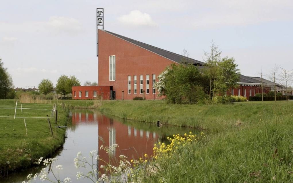 Het kerkgebouw van de gereformeerde gemeente van Geldermalsen. Foto J. Sinke