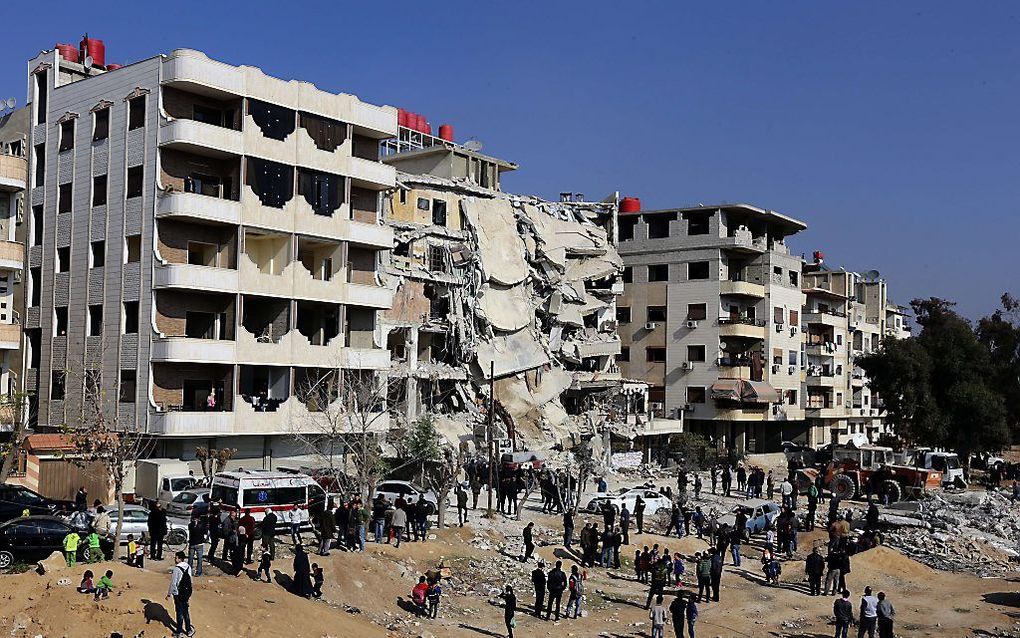 Een vooraanstaand lid van de Libanese sjiitische beweging Hezbollah, Samir Kuntar, is bij een  luchtaanval in de buurt van de Syrische hoofdstad Damascus gedood. beeld AFP