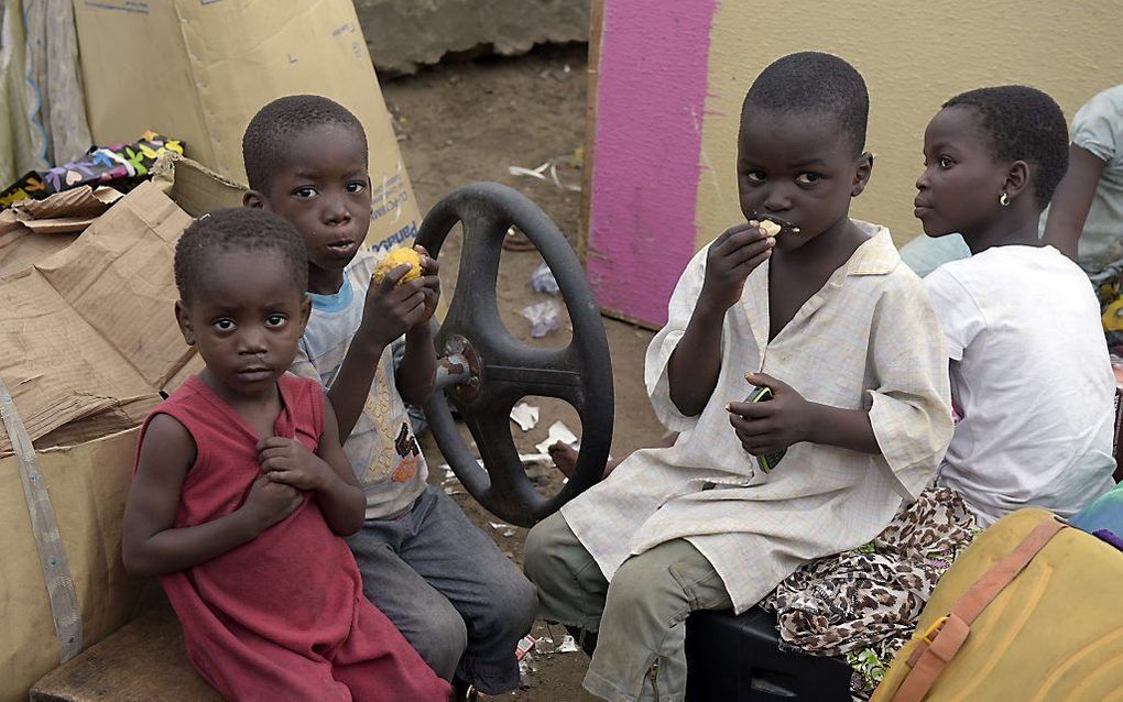 Meer dan een miljoen kinderen gaan door het aanhoudende geweld in Nigeria niet langer naar school. beeld AFP