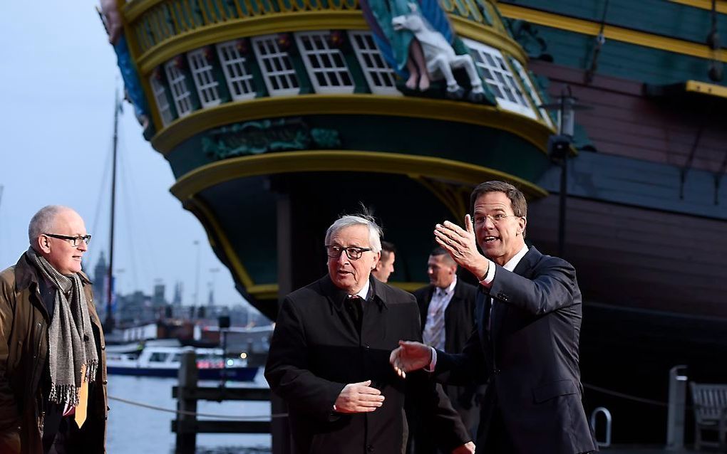 Premier Rutte en Claude Juncker. beeld ANP