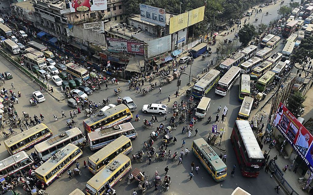 Verkeersopstopping in Dhaka, na stakingen. Beeld AFP