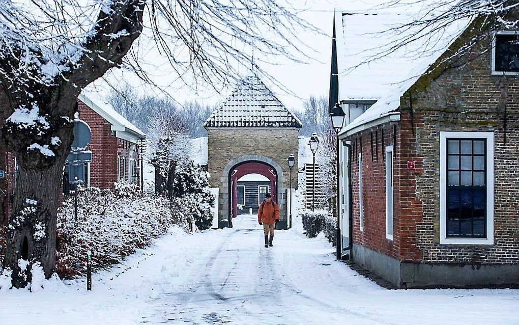 Het Groningse vestingdorp Bourtange kleurde zaterdagochtend wit. beeld ANP