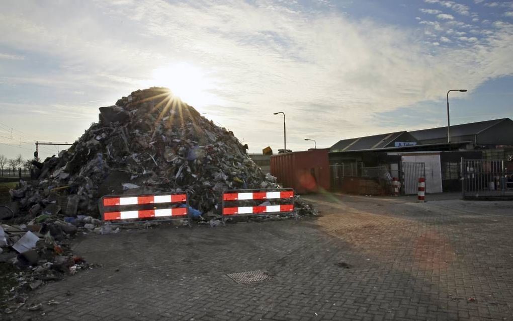 Afvalberg in Staphorst. beeld Eelco Kuiken