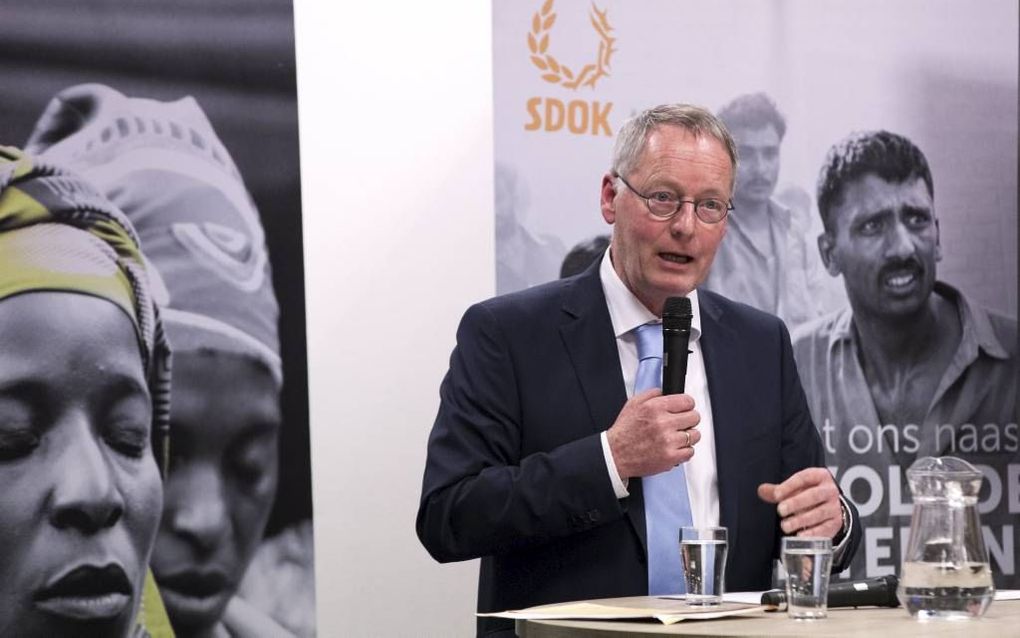 Historicus drs. A. A. van der Schans leverde woensdag een bijdrage aan het minisymposium van Stichting De Ondergrondse Kerk (SDOK) ter gelegenheid van het afscheid van bestuurslid drs. I. A. Kole. beeld Dirk Hol