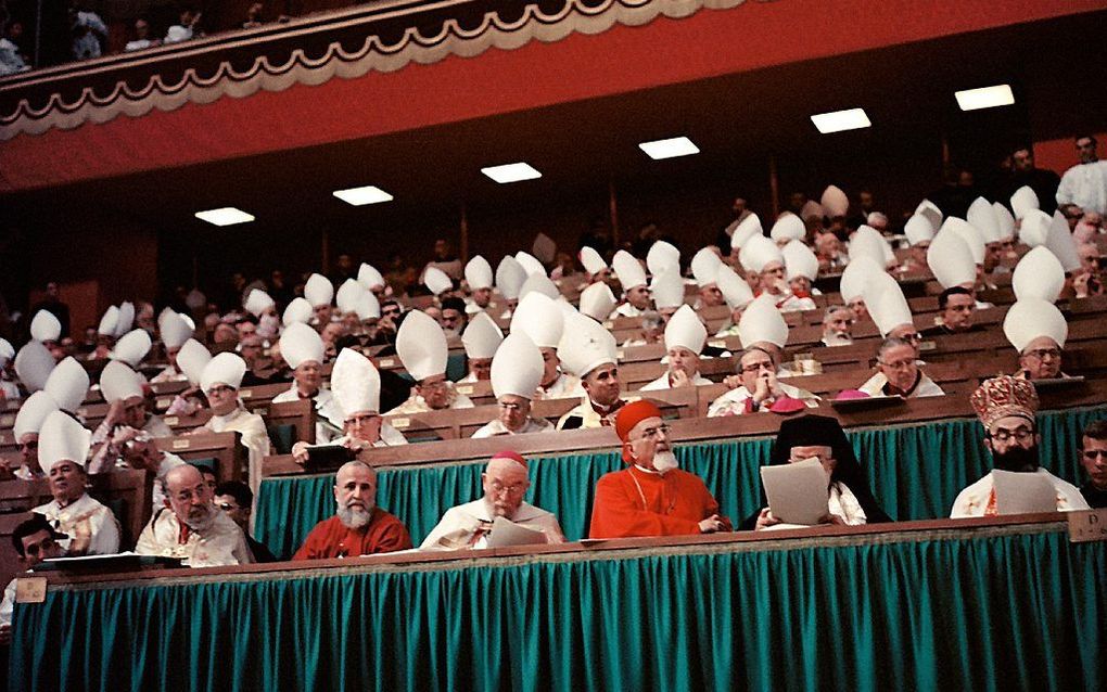 Het Tweede Vaticaanse Concilie tijdens een zitting in 1964. beeld Lothar Wolleh / Wikimedia