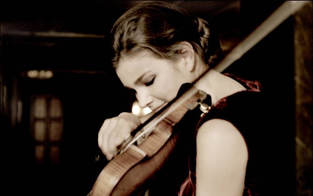 Janine Jansen. Beeld Universal Music