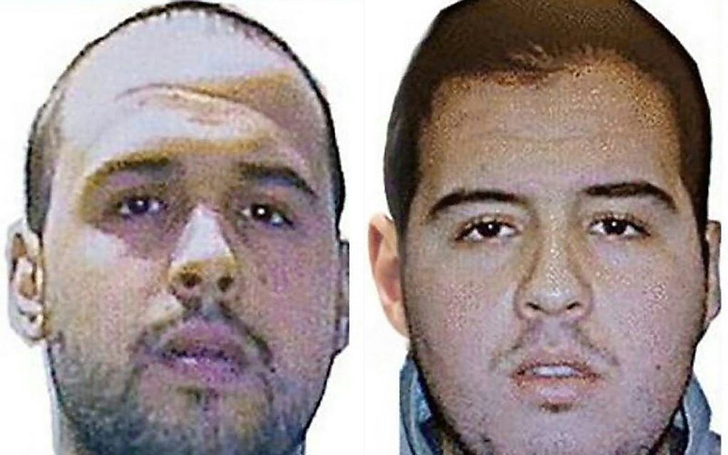 De 27-jarige Khalid El Bakraoui (L) heeft zich dinsdag opgeblazen bij metrostation Maalbeek in Brussel. Zijn broer Ibrahim (R) deed dat op Brussels Airport. beeld AFP