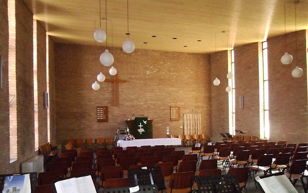 Interieur van de Rehobothkerk in Tilburg. beeld Tjalie de Fretes