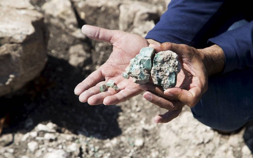 Glas dat is gevonden in de oude oven. beeld Assaf Peretz, Israëlische oudheidkundige dienst