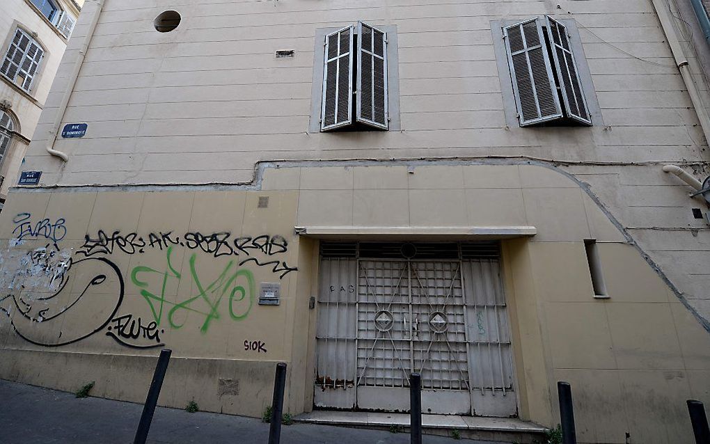 Voorgevel van de Or Thorasynagoge in het centrum van Marseille. Het inmiddels voormalige Joodse gebedshuis wordt omgevormd tot moskee. Beeld AFP