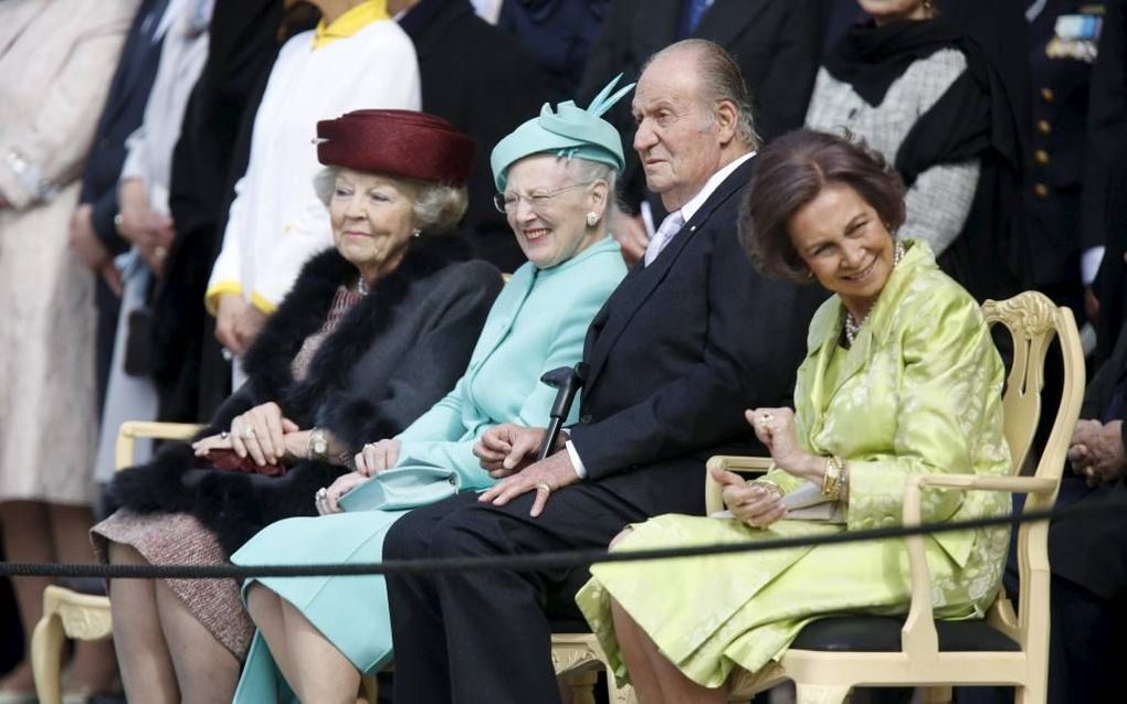 Prinses Beatrix woonde de feestelijkheden namens Nederland bij. Naast haar koningin Margrethe van Denemarken en de Spaanse koning-emeritus Juan Carlos en zijn vrouw, koningin Sofia. beeld EPA, Christine Olsson