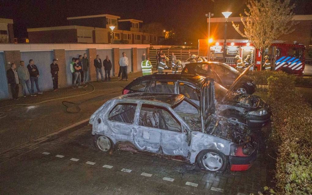 EDE. Een groep jongeren in de wijk Veldhuizen A in Ede heeft in de afgelopen nachten vernielingen aangericht en branden gesticht.  beeld Roland Heitink