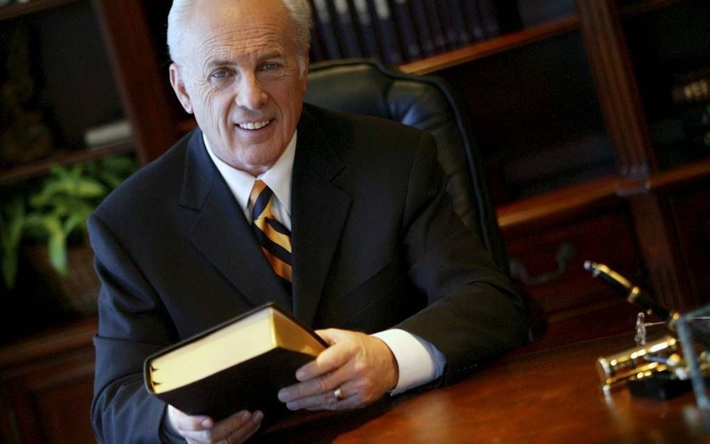 Dr. John F. MacArthur. beeld Patheos.com