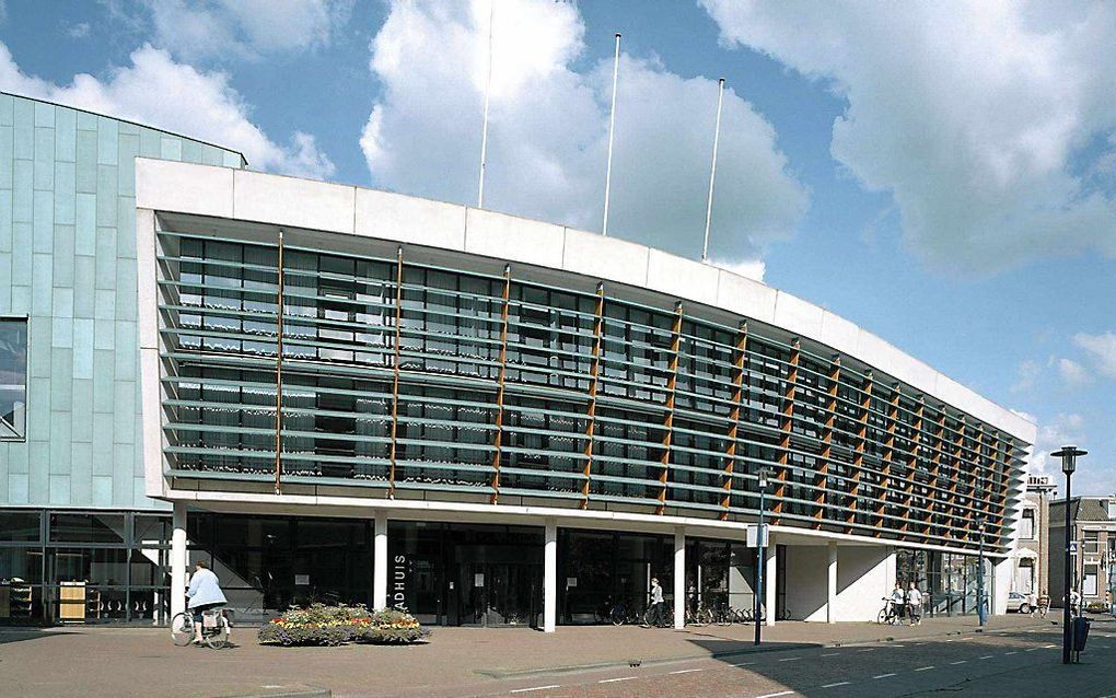 Het gemeentehuis in Assen. beeld Zwarte Hond