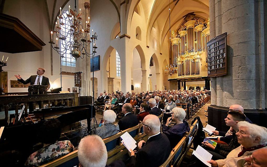 Presentatie van de liedbundel Weerklank in Amersfoort, op 21 april. beeld Jaco Klamer