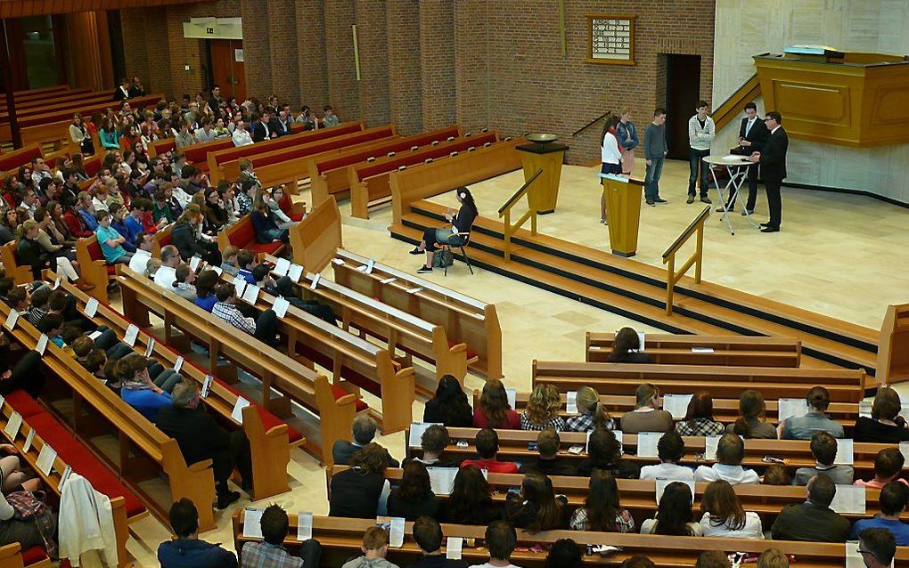 De JBGG hield zaterdag in de Zuiderkerk van Rijssen de Bondsdag +12 over het thema ”Crisis”. Foto RD