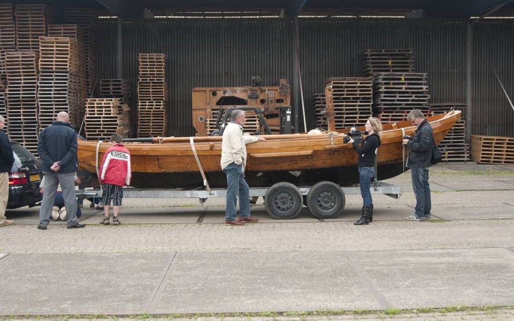 De Luctor et Emergo kwam donderdagmorgen vanuit Canada in Middelburg aan. Het schip peilde vroeger vooroevers van zeedijken. Foto Rudy Visser