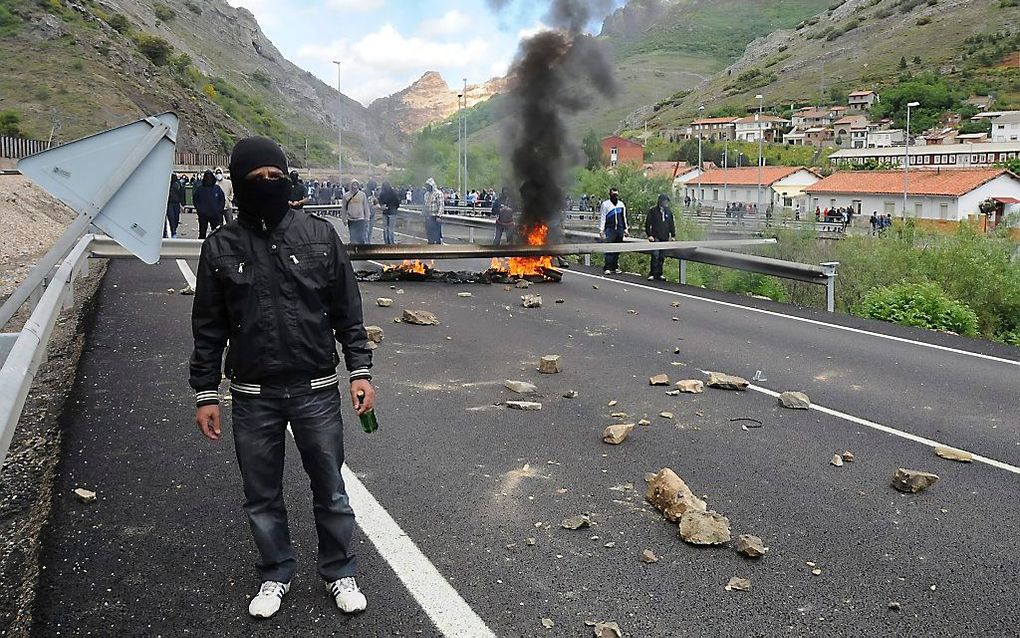 Spaanse mijnwerkers demonstreren donderdag tegen de bezuinigingen. Foto EPA