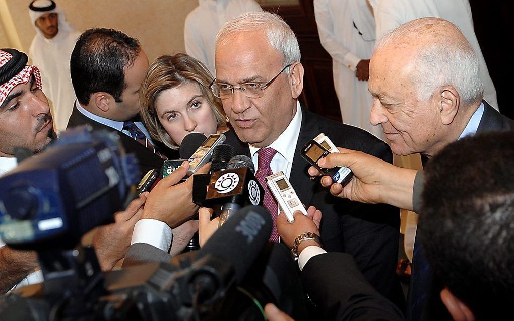 Erekat staat de pers te woord. Foto EPA