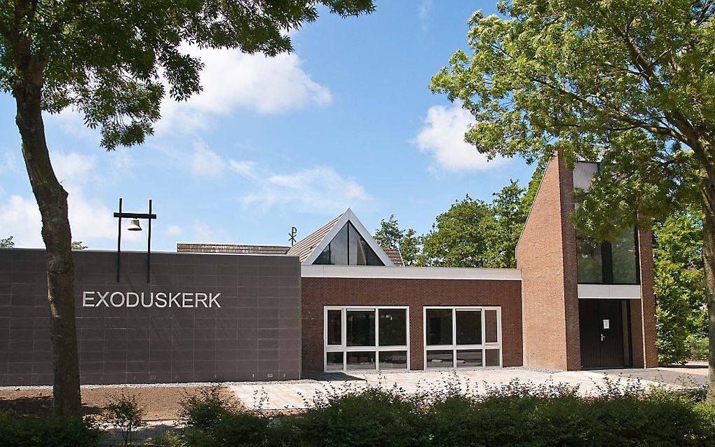 Het kerkgebouw van de protestantse Exodusgemeente aan de Dorpsweg te Sommelsdijk is zaterdag heropend. Foto Hans Villerius