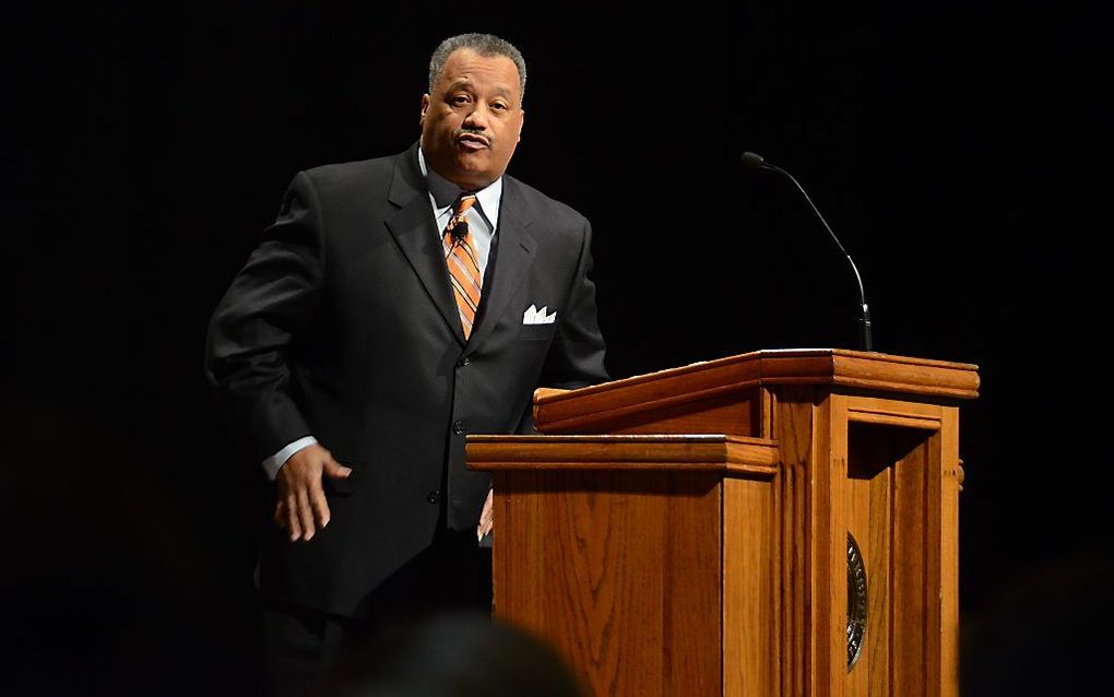 Volgens president Fred Luter van de Zuidelijke Baptisten is de weigering om het huwelijk van een zwart paar te sluiten een „ongelukkig, geïsoleerd incident waarvan voorgangers kunnen leren.” Foto Beth Spain