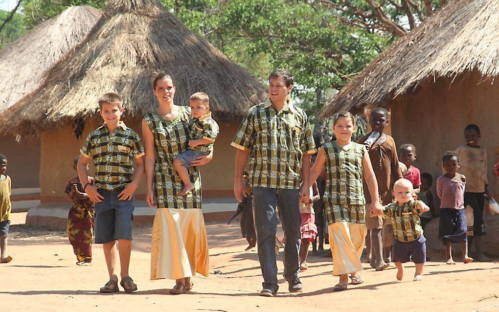 Archieffoto van ds. Molenaar en zijn gezin in Zambia. Foto HRC