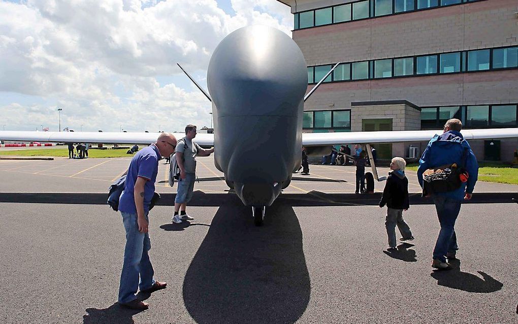 Drones worden tot nu toe vooral ingezet in de lucht, maar 'landdrones' - onbemande voertuigen - zijn ook in ontwikkeling. Foto EPA