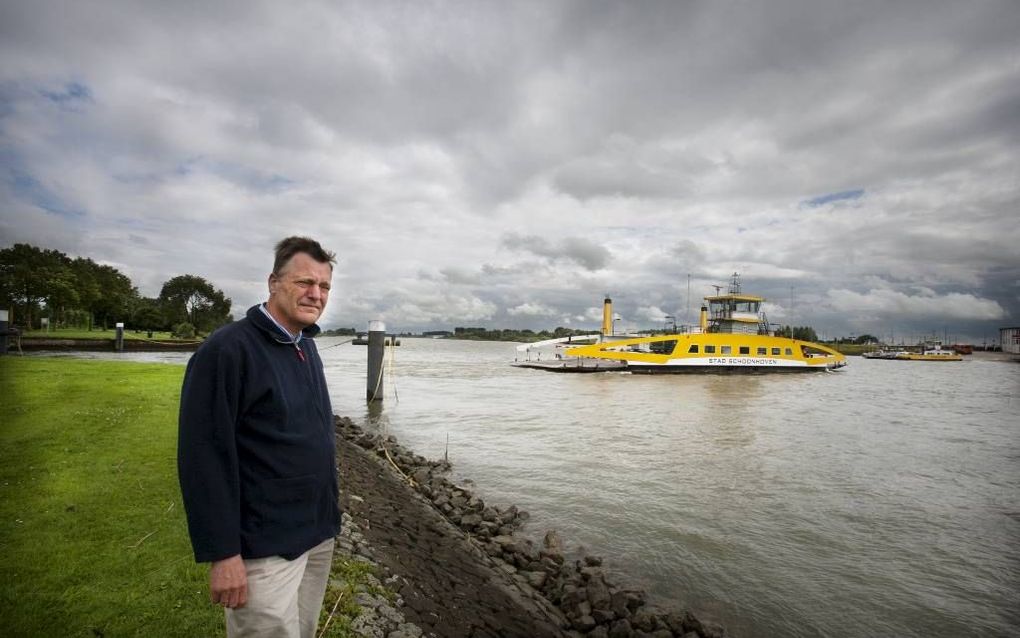 De vader van IJsbrand Verveer voer veertig jaar op de pont die Schoonhoven met de Alblasserwaard verbindt, en zijn opa voer jarenlang met een raderboot op de Lek. Foto RD, Henk Visscher