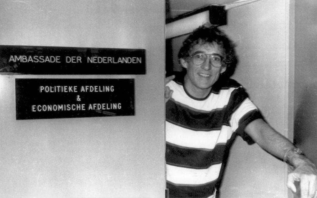 Klaas de Jonge vluchtte in 1985 de Nederlandse ambassade binnen, nadat hij was gearresteerd voor wapensmokkel voor het ANC. Hij verbleef hier ruim twee jaar. Daarna kwam hij door een gevangenenruil vrij. Foto ANP