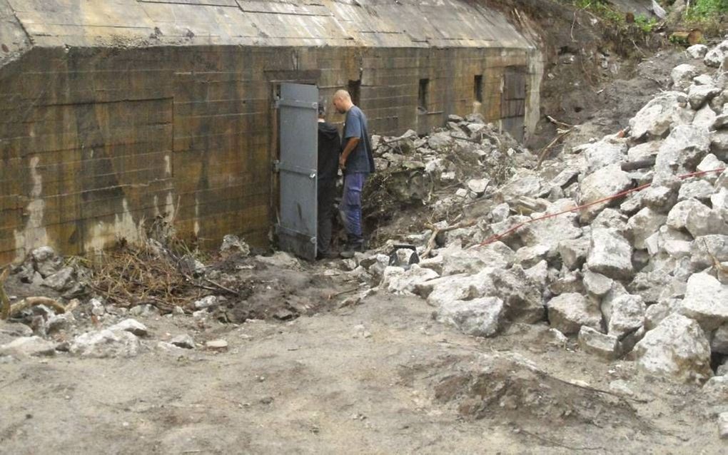 Opgegraven duitse manschappenbunker. Foto Wim Eradus