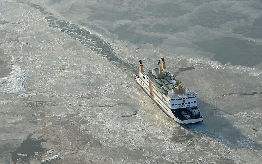 Ferry op weg naar het Duitse Noordzee-eiland Amrum.   Foto EPA