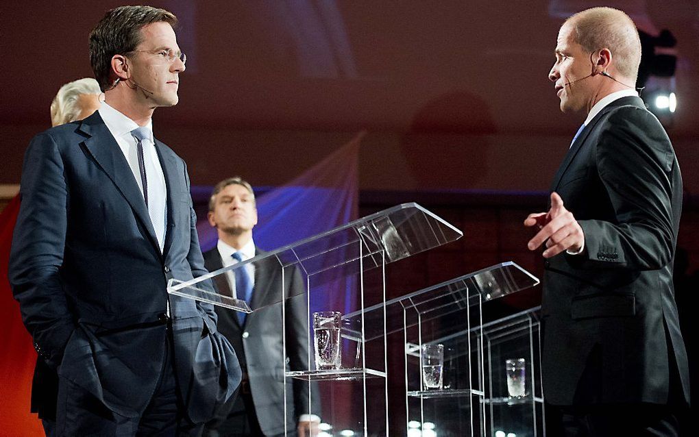 Rutte (L), Van Haersma Buma (M) en Samsom (R) voor aanvang van het Erasmusdebat in Rotterdam. Foto ANP