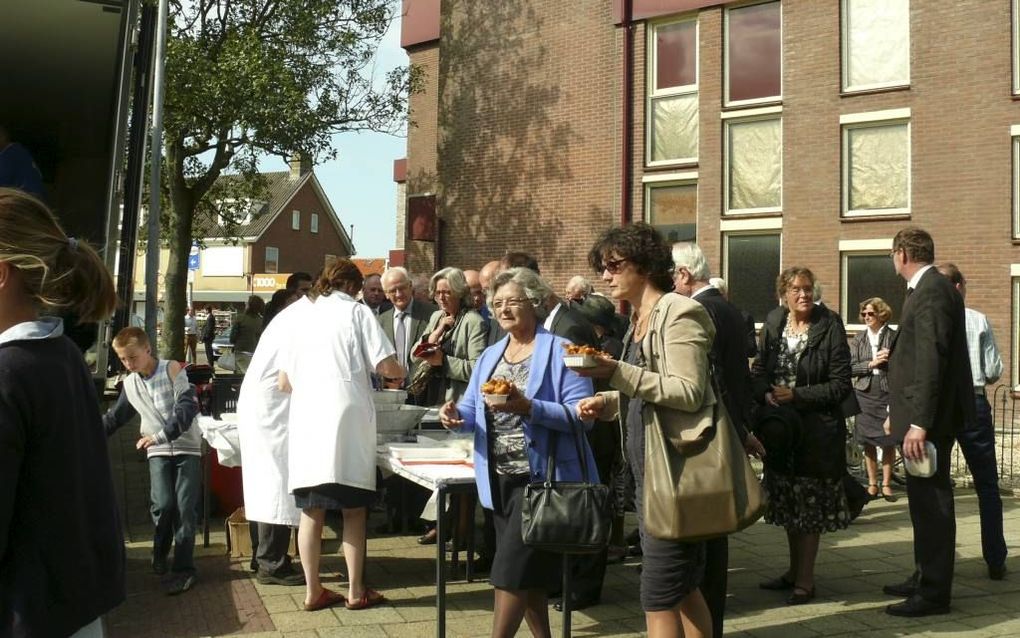 Ontmoeting tijdens de Bewaar het Panddag, afgelopen zaterdag in Urk. De dag werd bezocht door 500 mensen. Foto RD