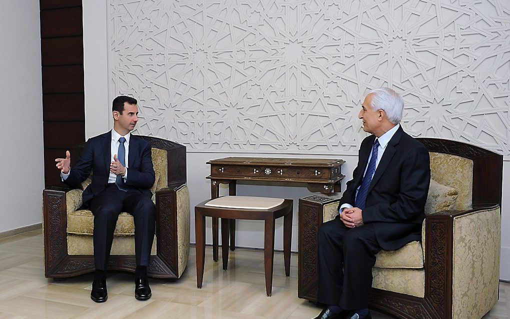 Assad (L). Foto EPA