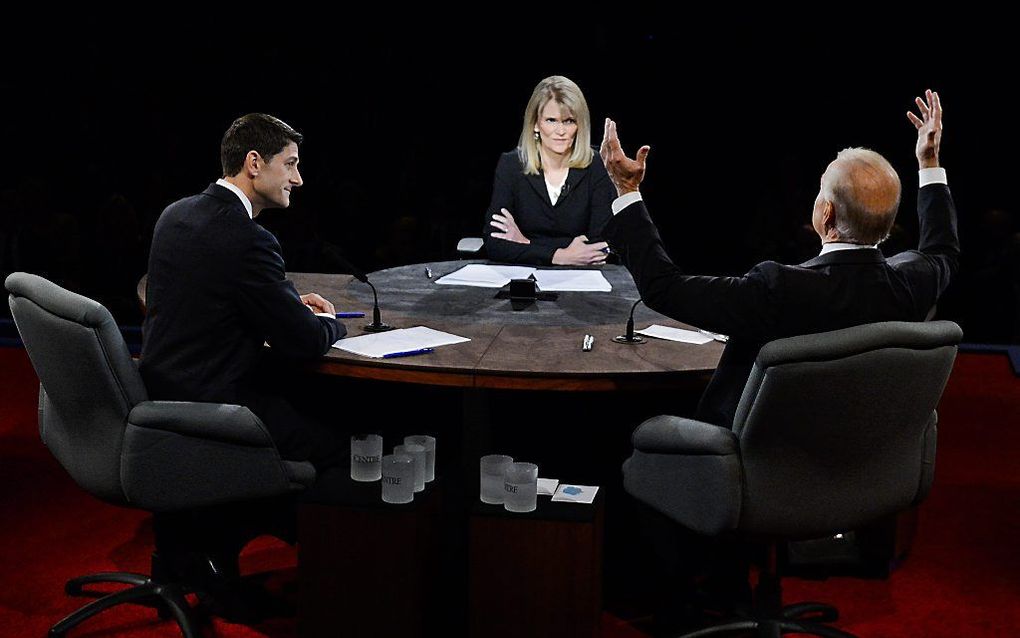 Biden (rechts) en Ryan in debat. Foto EPA