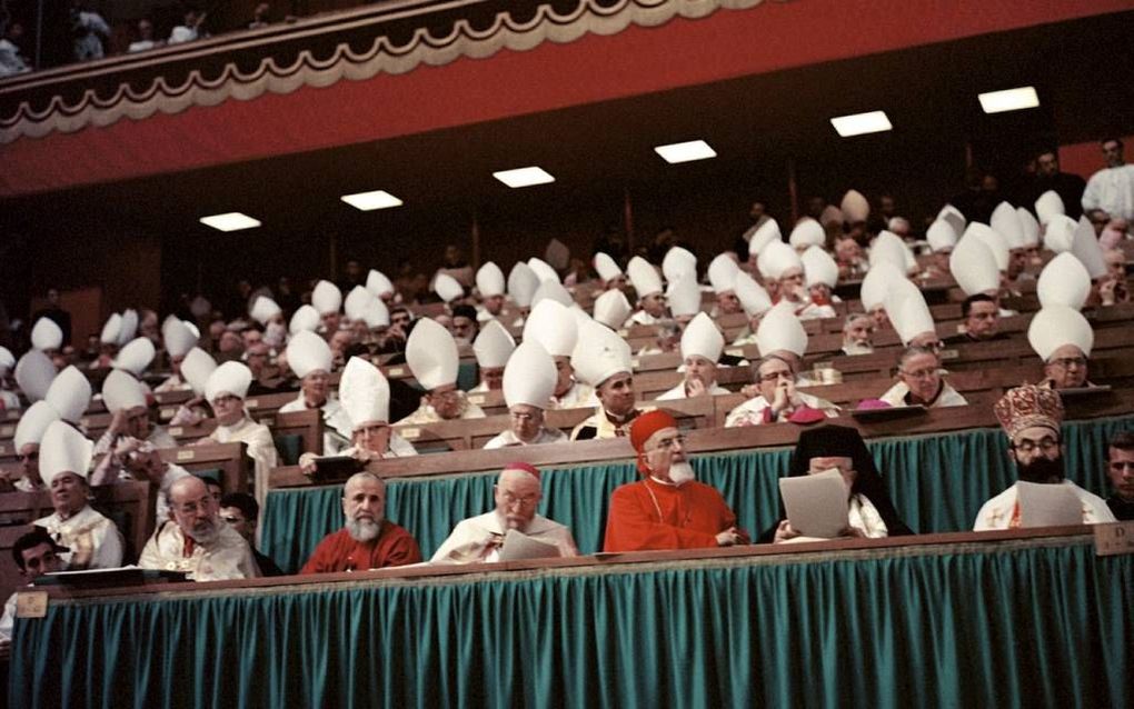 Vergadering tijdens het Tweede Vaticaans Concilie (1962-1965). Foto Wikimedia, Lothar Wolleh