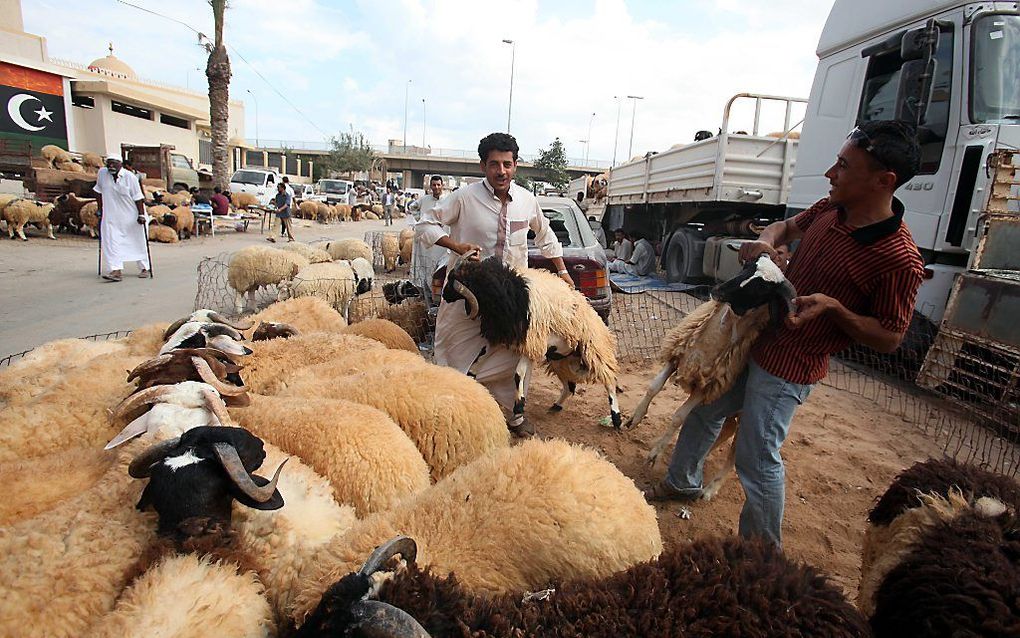 Voorbereiding voor het offerfeest in Tripoli. Foto EPA