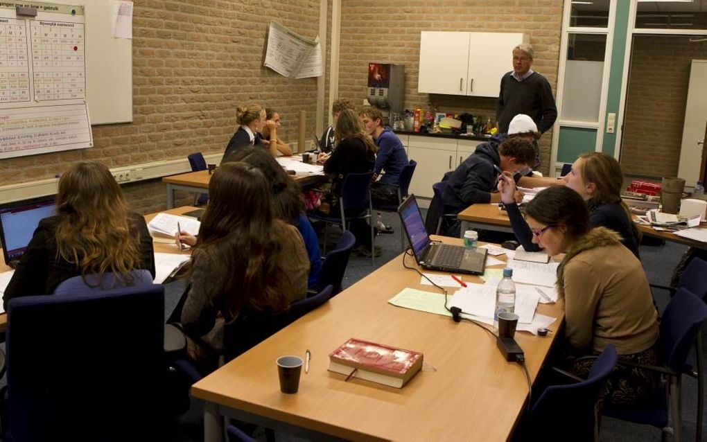 „Als de Bijbelse boodschap leeft, worden de scholen van binnenuit gedragen. Dan wordt er thuis gebeden voor de leraren op school.”  Foto RD