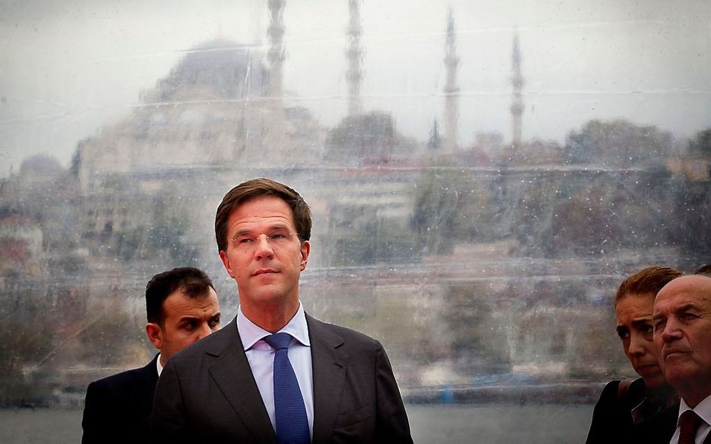 Premier Mark Rutte wil de afgelopen regeerperiode, waarin hij gedoogsteun ontving van Geert Wilders van de PVV, wat buitenlands beleid betreft zo snel mogelijk achter zich laten.  Foto ANP