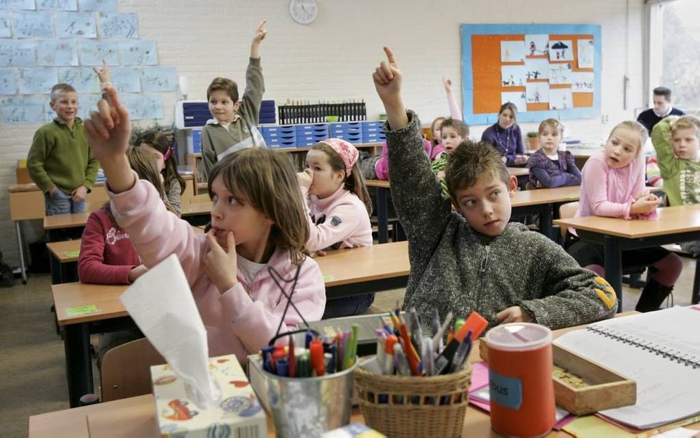 School met de Bijbel, Bleskensgraaf. Foto RD, Anton Dommerholt