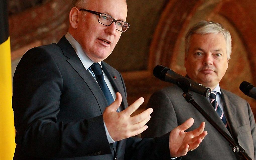 Timmermans (L). Foto EPA