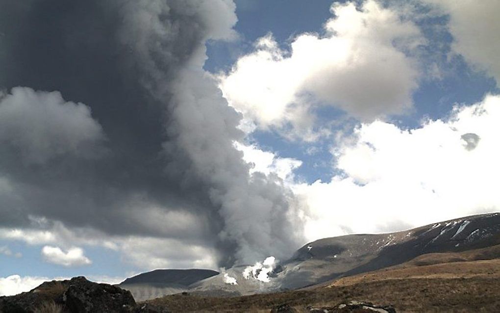 Mount Tongariro barst uit. Foto EPA