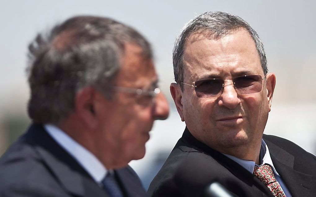 Ehud Barak (R). Foto EPA